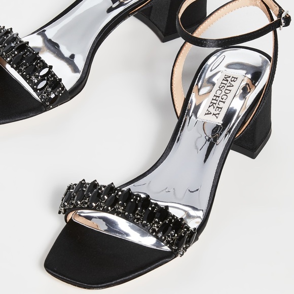 - Badgley Mischka sandals - Picture 5 of 9